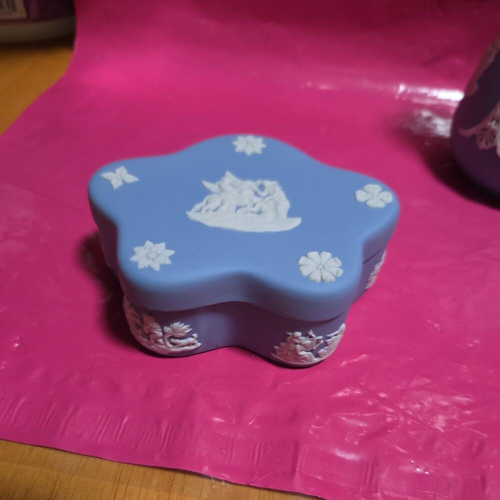 1957 Wedgwood Jasperware Blue England Girls W/ Unicorn Trinket Box